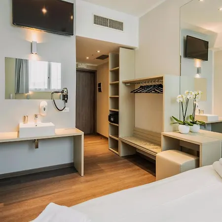 מלון Fasthotel Linate 3*