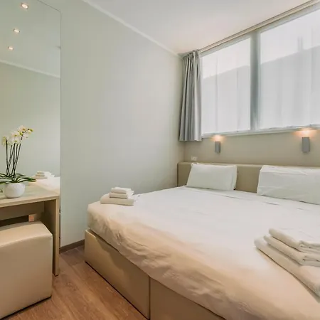 Fasthotel Linate מלון סגראטה