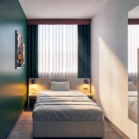 Spark By Hilton Milan Linate Airport Отель